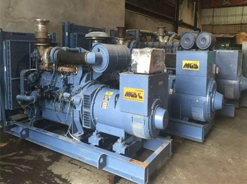 莫力达瓦柴油发电机如何测试电流大小？