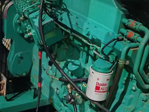 莫力达瓦如何确定新的发电机组控制系统是否与原系统兼容？